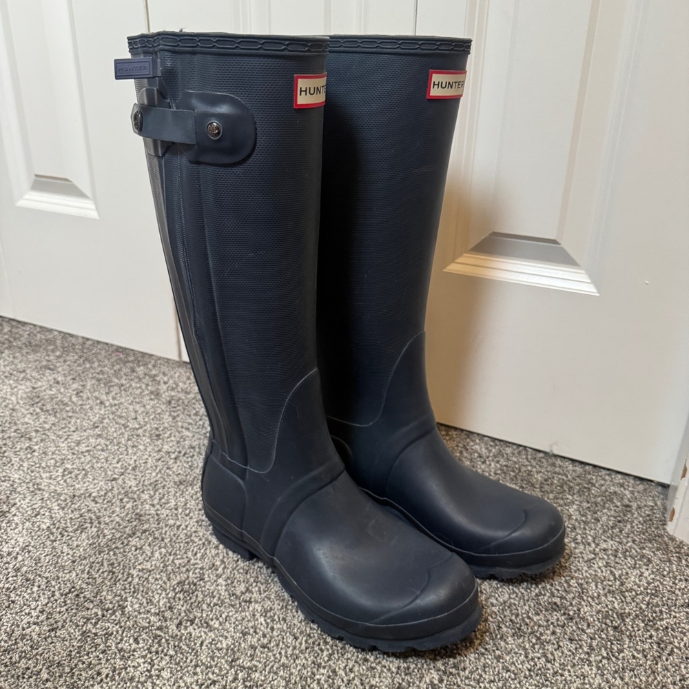 Hunter Original Tall Back Zip Textured Rain Boots Navy Blue Womens US 7